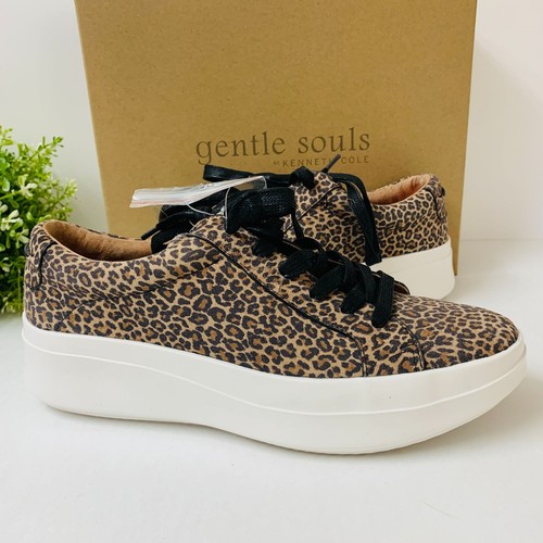 Rosette Platform Sneakers Sz 