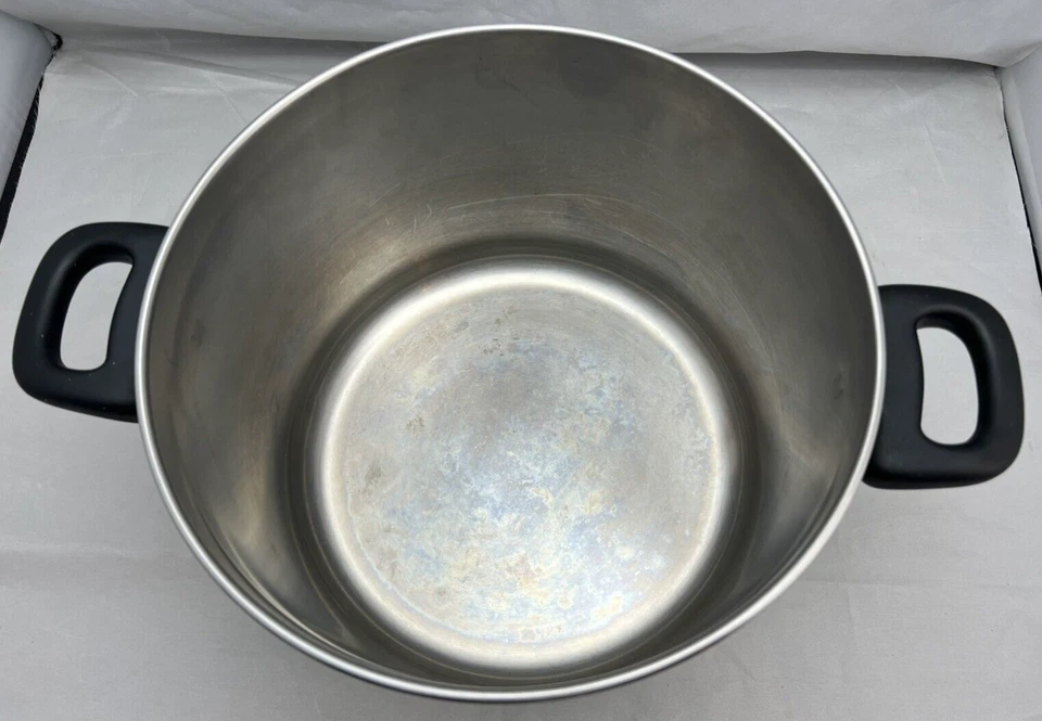 Megaware 8 Quart 7.8 Liter Stainless Steel Stockpot Pot Pan Dutch Oven FRANCE - Image 4 of 4