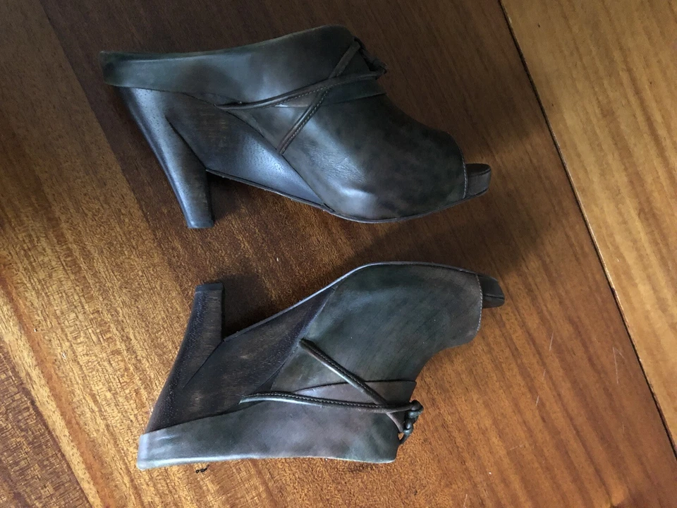 SCHULER SONS PEEP TOE PLATFORM MULES SLIDES Brown LEATHER sz 10 B Shoes - Imagem 4 de 4