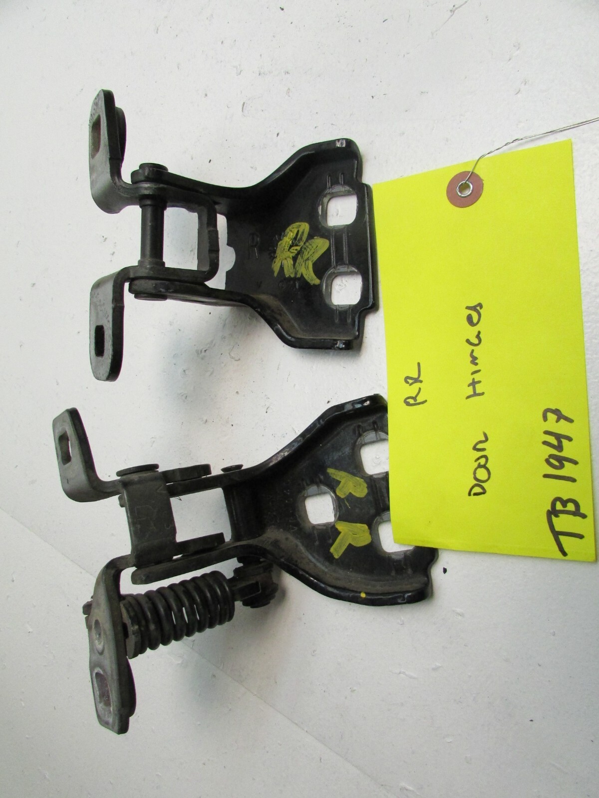 Door Hinges COMMANDER JEEP 20062010 Passenger Rear Door Upper Lower