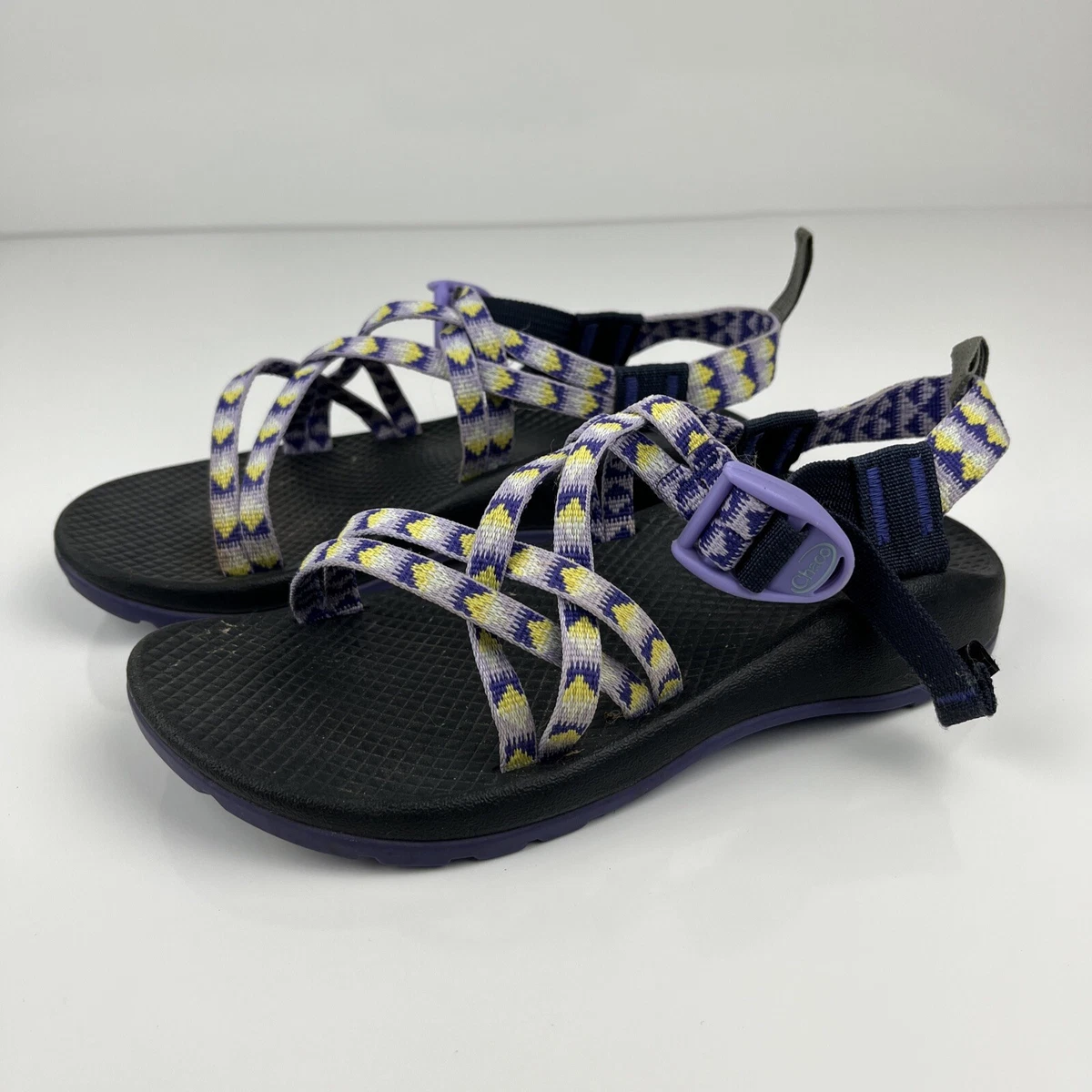 Chacos youth size discount 6