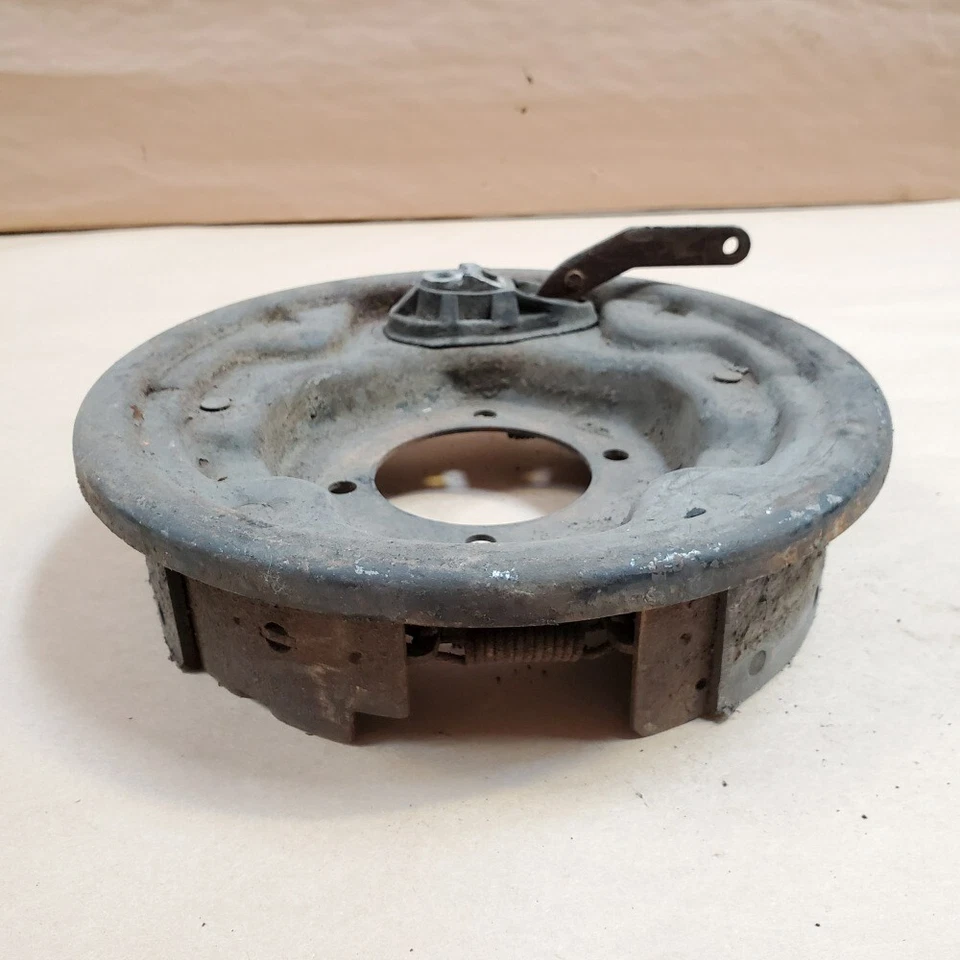 Conjunto de placa de respaldo de freno trasero izquierdo original MG MGC 64276432 OEM Foto 3 de 4