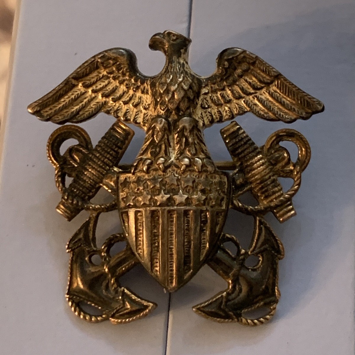 WWII US NAVY MILITARY PIN BROOCH EAGLE ANCHOR SHIELD WWII US NAVY MILITARY PIN BROOCH EAGLE ANCHOR SHIELD