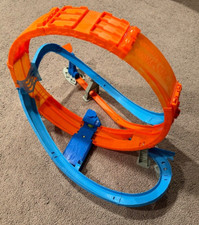 USED - Hot Wheels LOT Track Builder Unlimited Rapid Launch & Massive Loop Mayhem