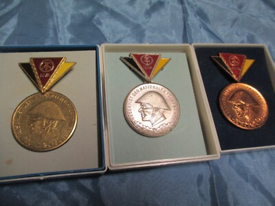 Medaille Reservisten Mit Öse 50mm, Bronzefarben, Siber- Oder Go