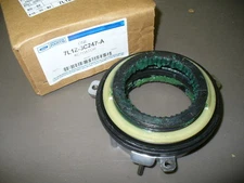 OEM 2007-2013 Ford F-150, Expedition 4WD AUTO LOCKING HUB ACTUATOR (7L1Z3C247A)