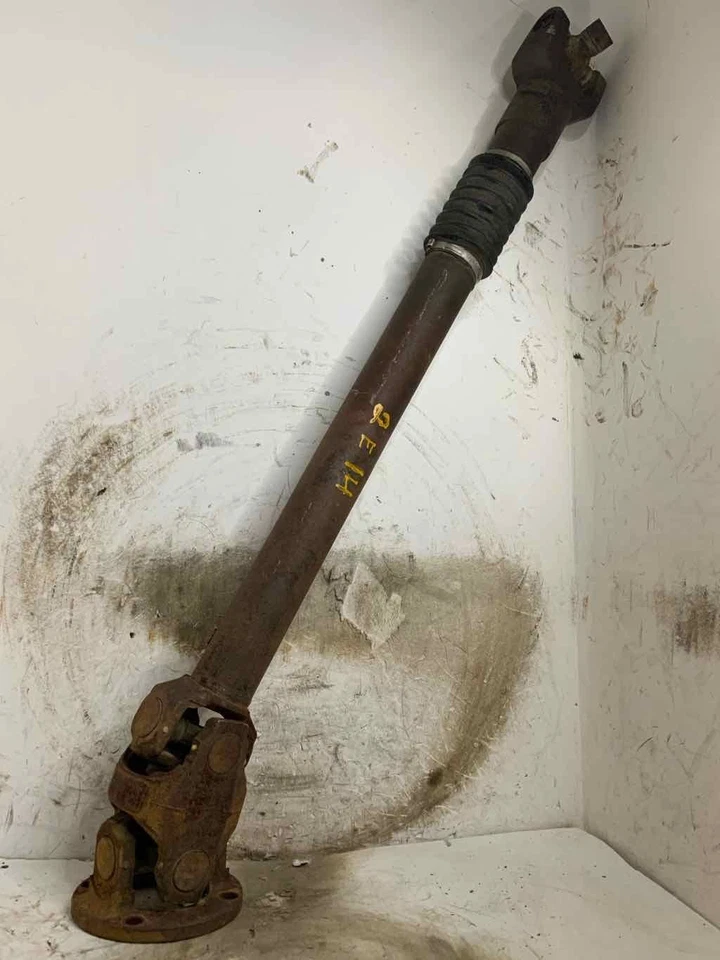 1981-1991 Chevrolet Miltary Blazer/Jimmy Front Drive Shaft 26013911 Tear In Boot - Image 2 of 4