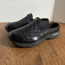 Easy Spirit Traveltime Mule Clogs Women s 7M Black Quilted Patent Slip On Shoes