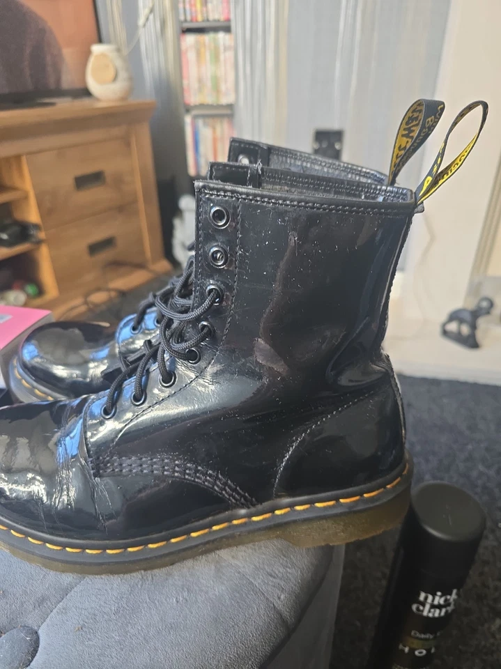 Dr. Doc Martens 1460 Patent Shiny Black UK 8, USA 10 L, EU 42 VGC BP31, photo 3 of 5