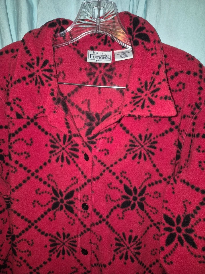Basic Editions Red Geometric Collared Button Up LS Fleece Jacket Women's Size 1X - Image 2 of 4