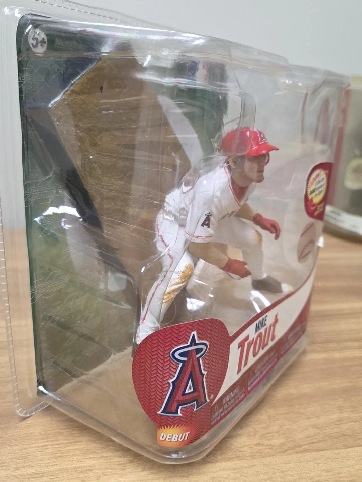 Los Angeles Angels Action Figure Mike Trout MLB SportsPicks Series 31 Debut - Image 3 of 4