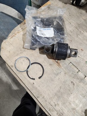 Automann TRB9657 V-Rod Bushing Volvo VN VNL VHD 1515981, 20547286, 3092452