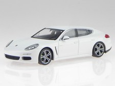 Porsche Panamera E-Hybride G1 II white diecast model car 200E Minichamps 1:43