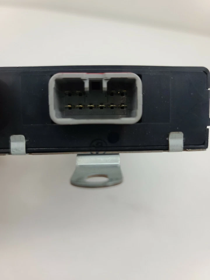 Оригинальный компьютерный модуль реле вентилятора охлаждения 1992 - 2000 Lexus Sc300 Sc400 8925724010 - Изображение 3 из 4