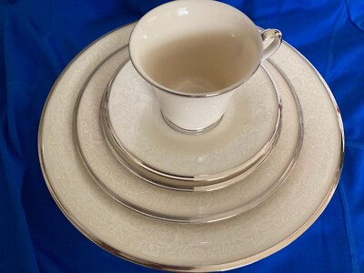 Lenox Fine Bone China Moonspun 16 New Pcs & 4 Crystal Moonspun Stems 1st Quality