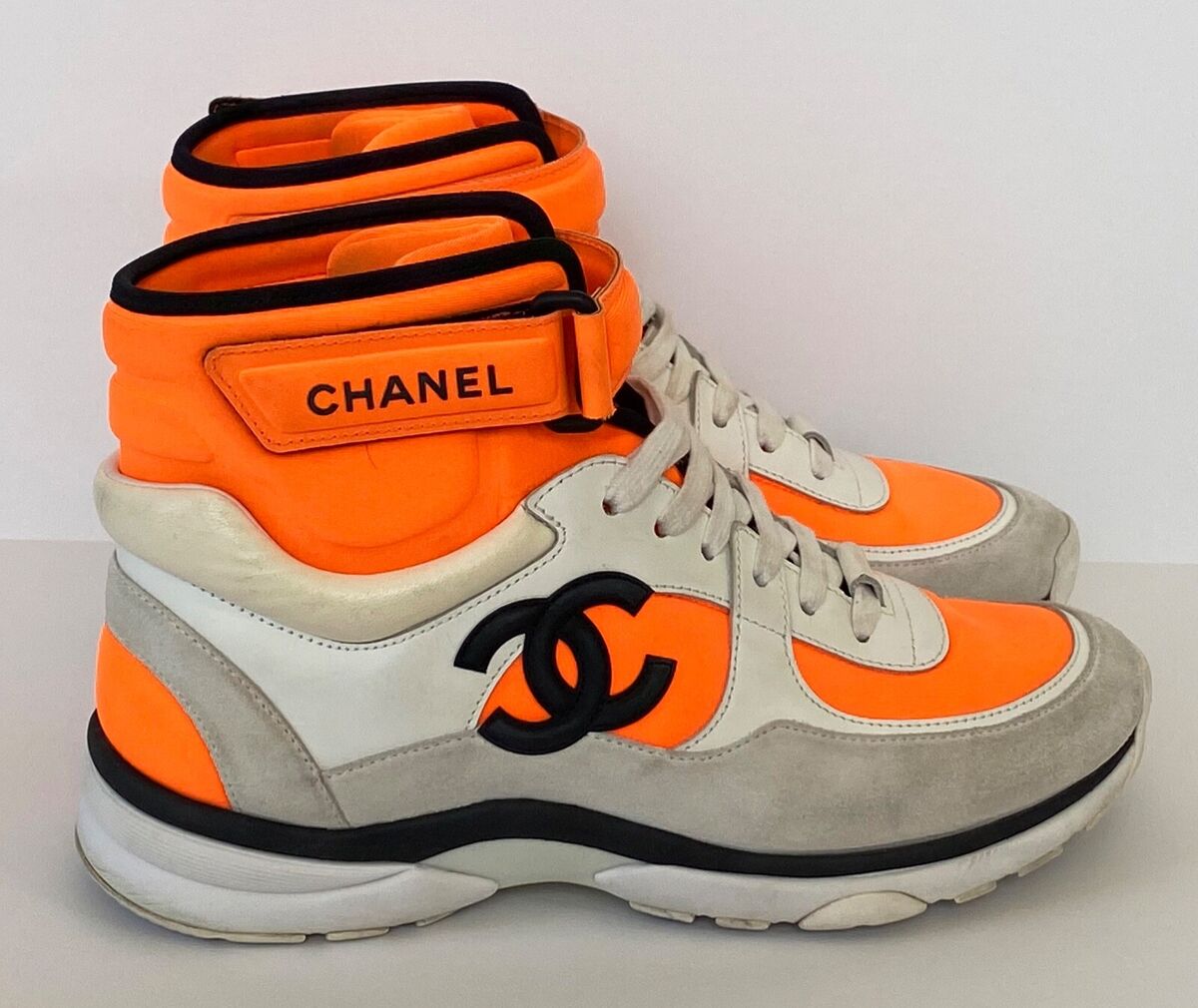 18P CHANEL WHITE FLUORESCENT ORANGE HIGH TOP LEATHER FABRIC 18P CHANEL WHITE FLUORESCENT ORANGE HIGH TOP LEATHER FABRIC