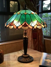 Stained Glass Table Desk Lamp Tiffany Style 21" Tall Jade Green  16" Shade