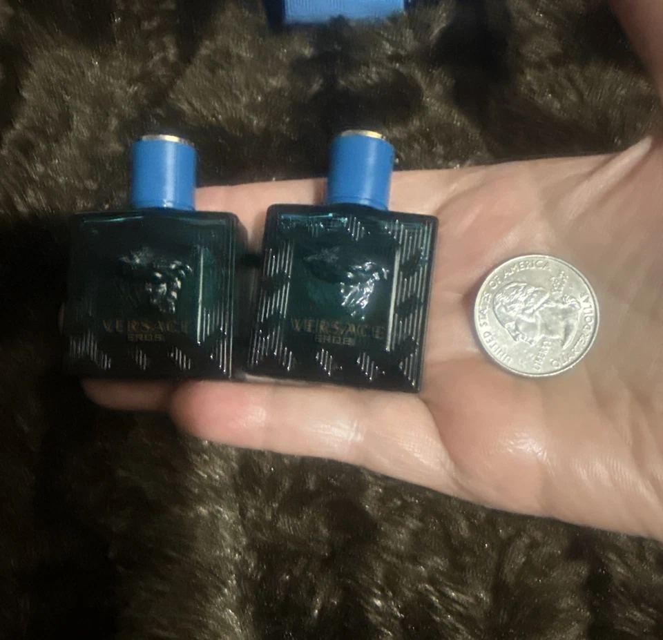 2 X Versace Eros de Versace 0,17 oz./5 ml EDT DABBER MINIS NUEVO EN CAJA Foto 4 de 4