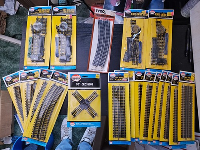 #ad HO Scale Track Lot Of 19 NOS Sealed Lot Model Power Brass Tyco $74.95