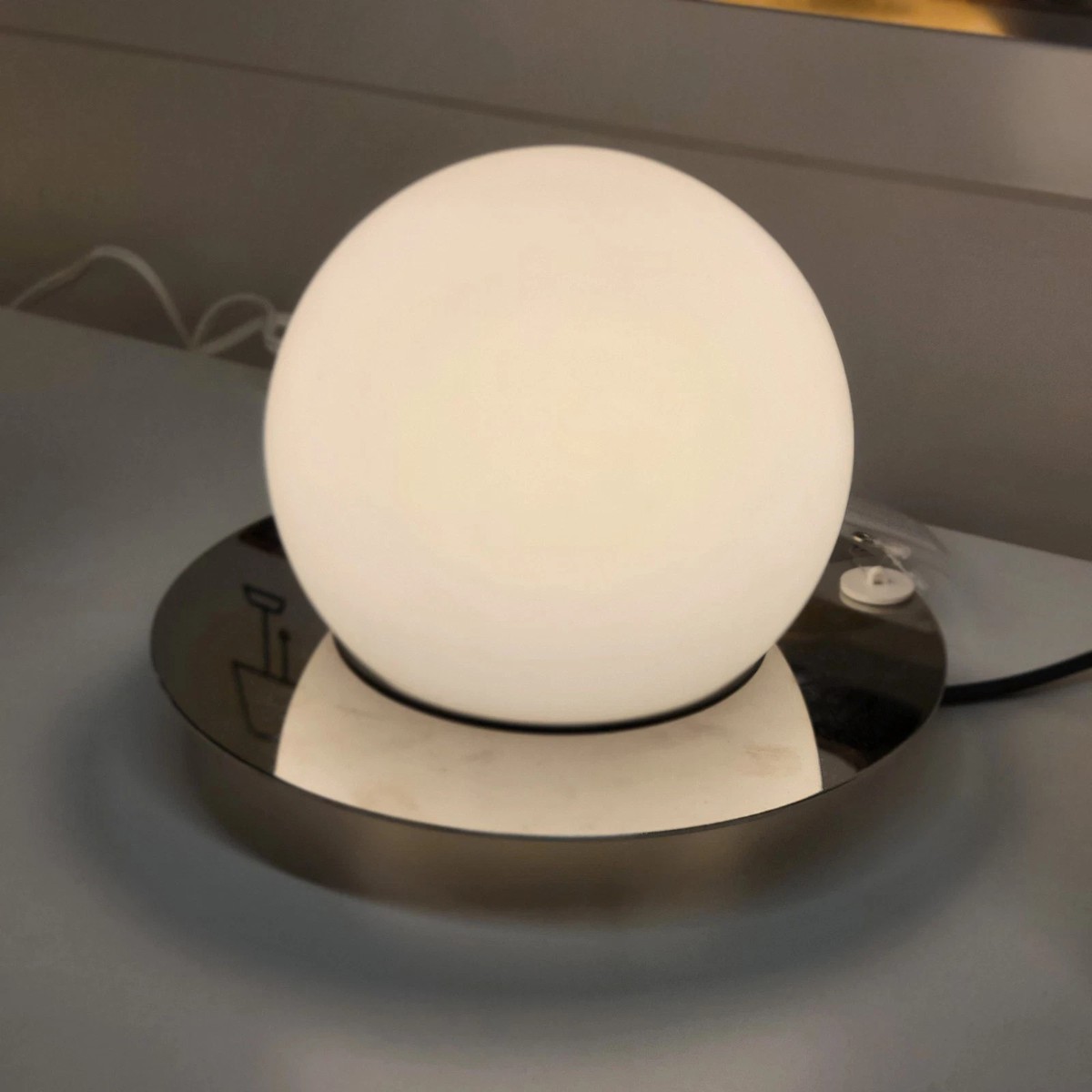 IKEA SIMRISHAMN Table/Wall Lamp Chrome Opal Glass 6