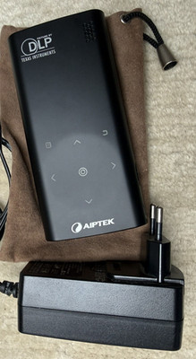 Aiptek Projektor pocket beamer (2x7x13cm)RV6/V60 DLP HDMI Eingang micro SD Slot