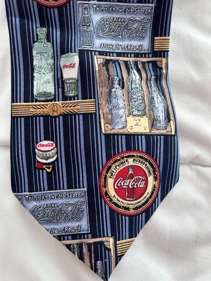 Corbata de cuello genuina Coca-Cola a rayas horizontales para hombre 57x4 azul rojo blanco Foto 2 de 4