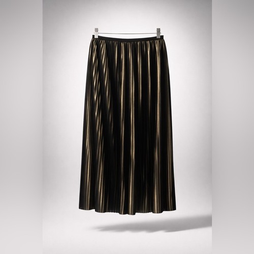 Black & Gold Metallic Pleated Skirts- Urban Outfitters-NWOT
