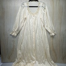 vtg lorraine nightgown Ivory Sz S