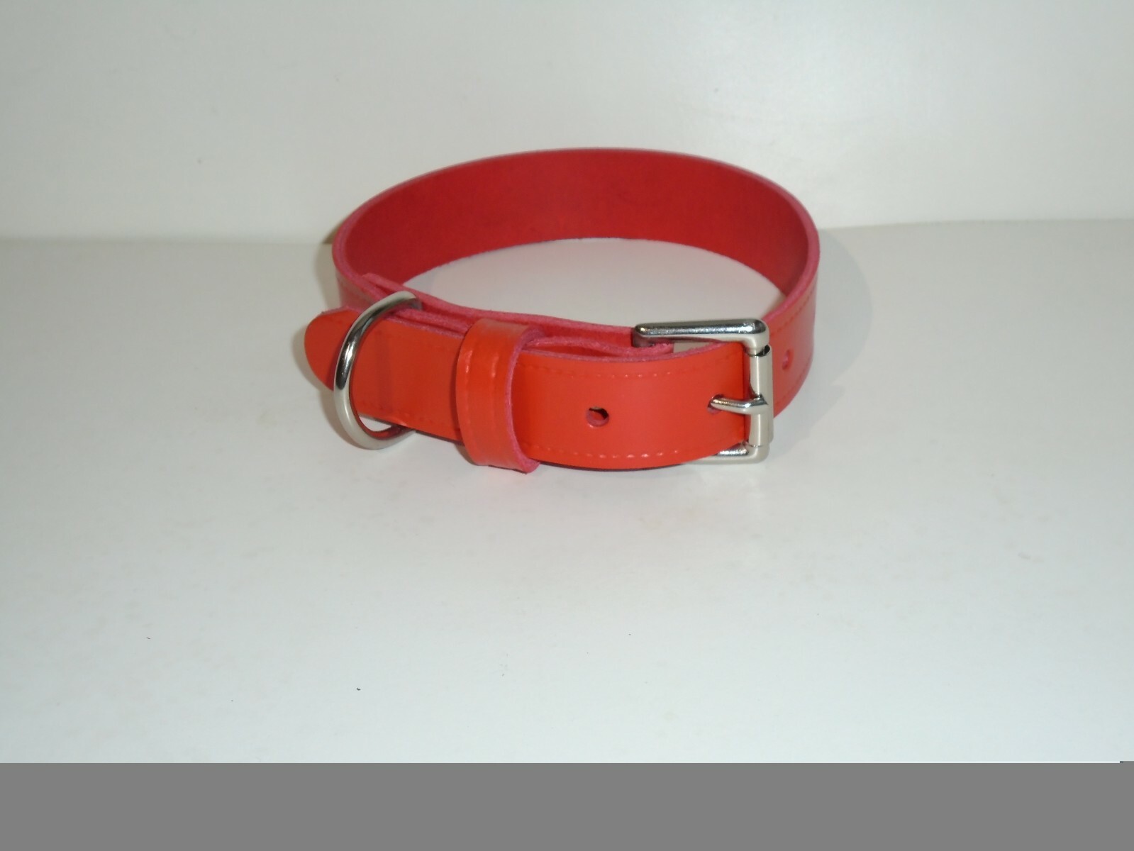 Real leather dog collars with heavy duty buckle 8 colours available