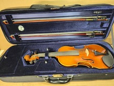 2010 Yuan Qin Model 850 4/4 Viola w/ Case and 2 Bows One Bow needing repair 