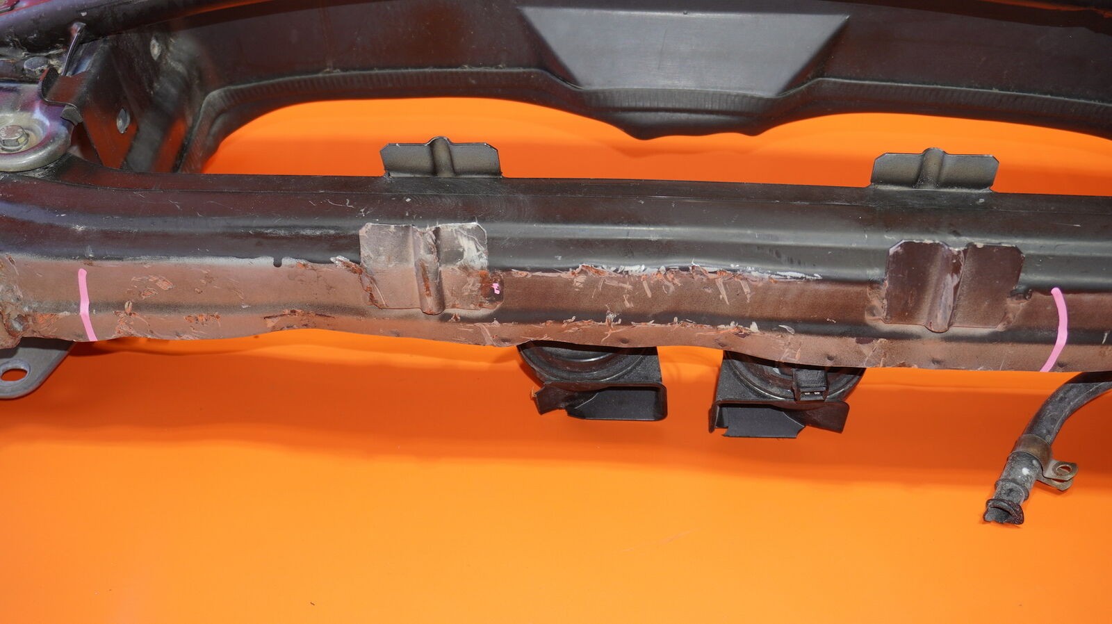 MASERATI QUATTROPORTE RADIATOR SUPPORT REINFORCEMENT 2005 2006 2007 2008 M139