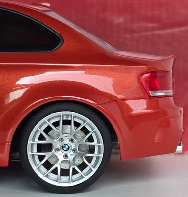 BMW 1-Series 1M (E82) Coupe Valencia Orange 2011 1/18 GT Spirit