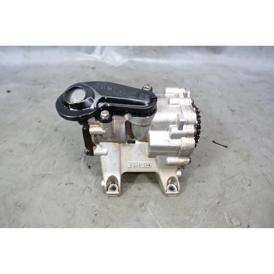 Bomba de aceite estilo antiguo BMW B58 2016-2018 440i 340i 740i xDrive rotor de plástico OEM Foto 3 de 4