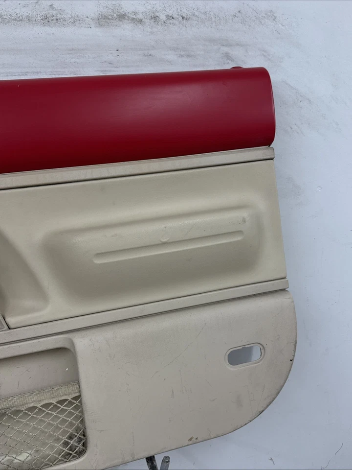 Painel de porta de passageiro direito Volkswagen Beetle 1998-2010 vermelho fabricante de equipamento original - Imagem 4 de 4