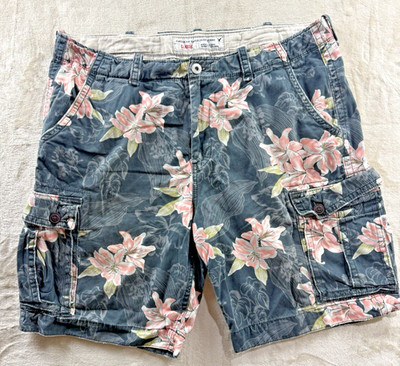American Eagle Shorts Men's 40 Gray/Pink Floral Cargo 90s Y2K Distressed Vintage