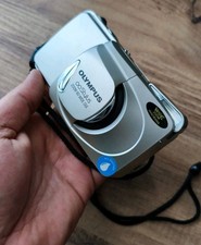 Olympus Stylus Zoom 80 Wide DLX / mju Zoom 80 Wide 35mm Film Camera