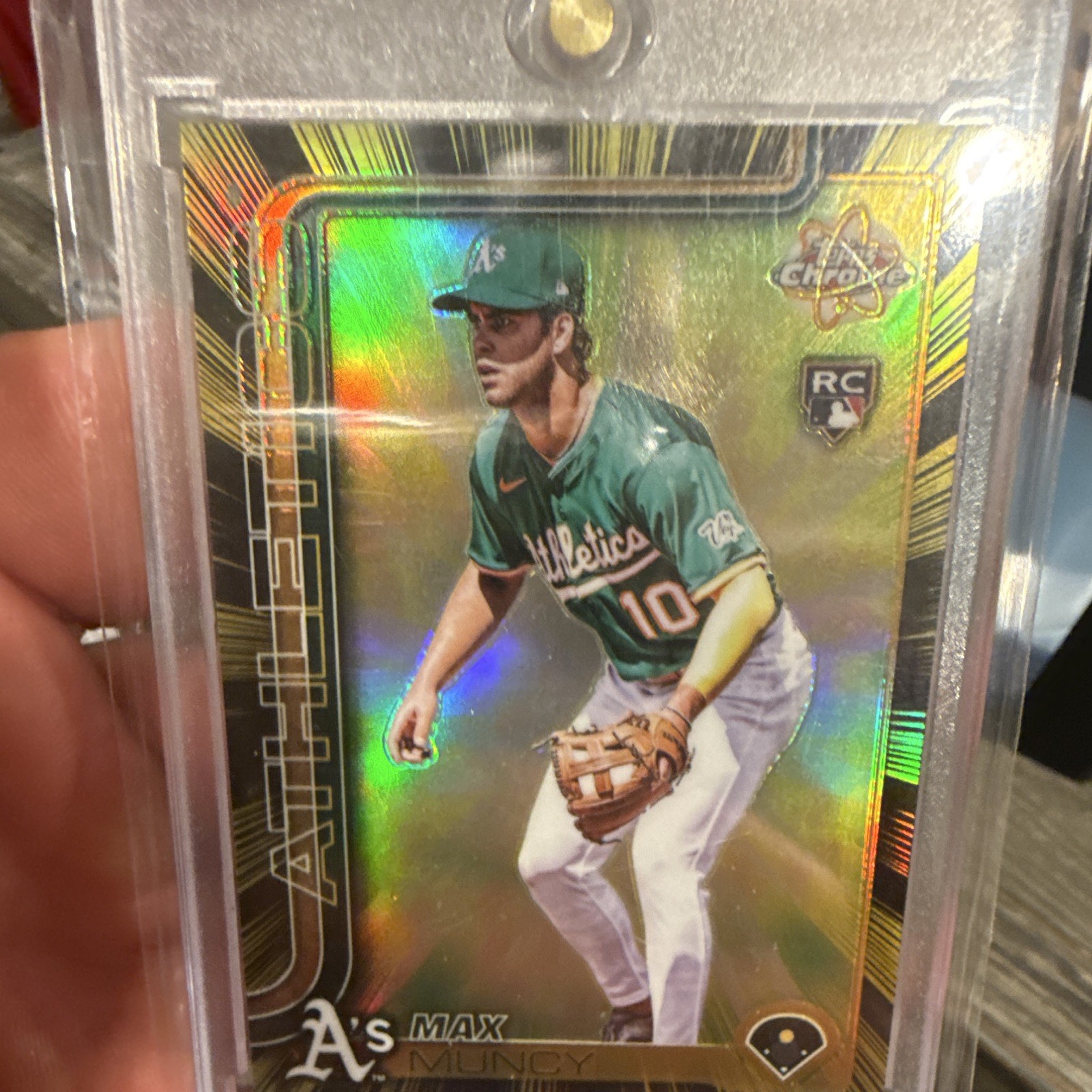 Topps Chrome 2025 Max Muncy Oakland Athletics Radiating Rookies RC RR-29