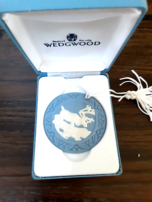 Wedgwood Est 1759 England Original Box Blue on Cream Medallion 