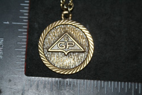 MEDALLION CHAIN NECKLACE 15GMS | eBay