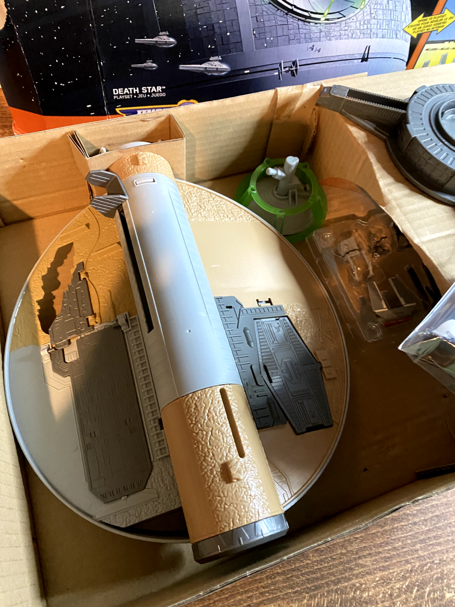 Star Wars Rogue One Micro Machines Death Star Playset With 3 Figures & Vehicles