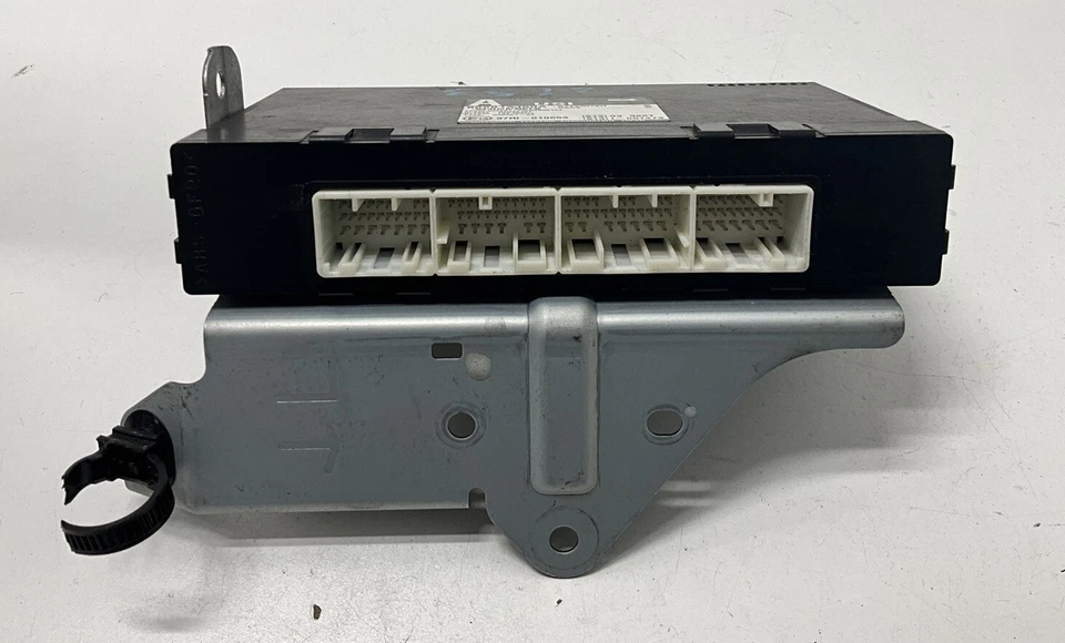 Módulo de control integrado de bloqueo de robo Subaru Outback 2010 OEM Foto 2 de 4