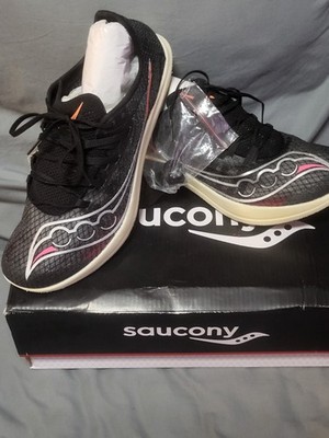 Saucony Women's Terminal VT  Size 9 With Tool And Spikes