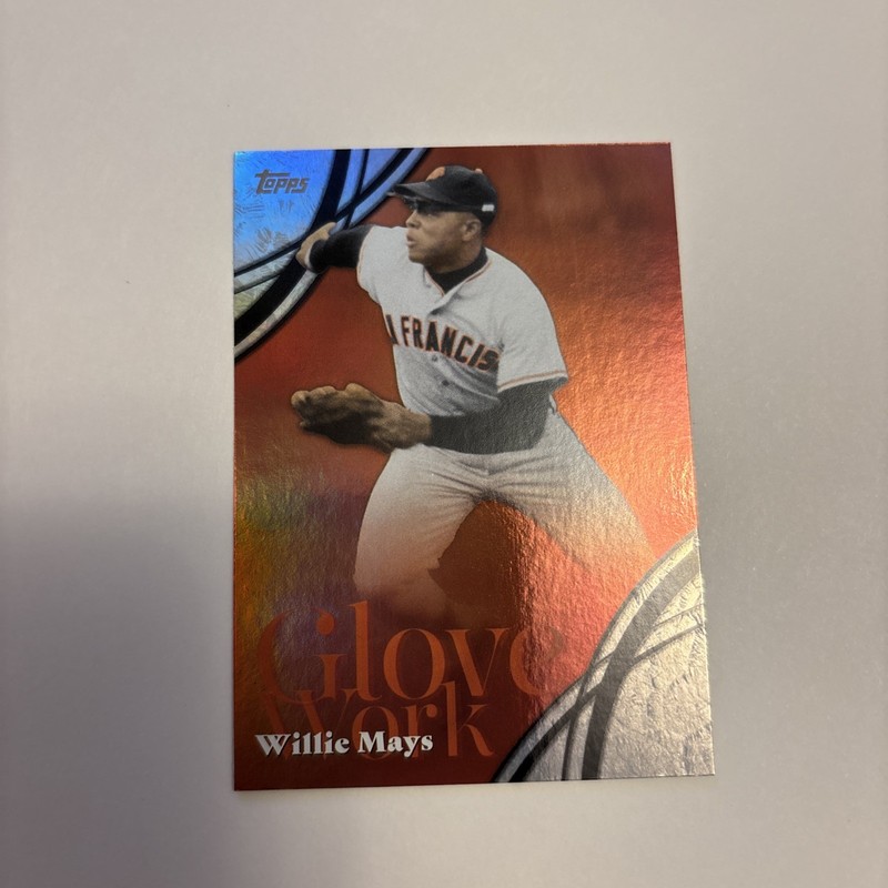 2026 Topps Series 2 Baseball Glove Work GW-6 Willie Mayes
