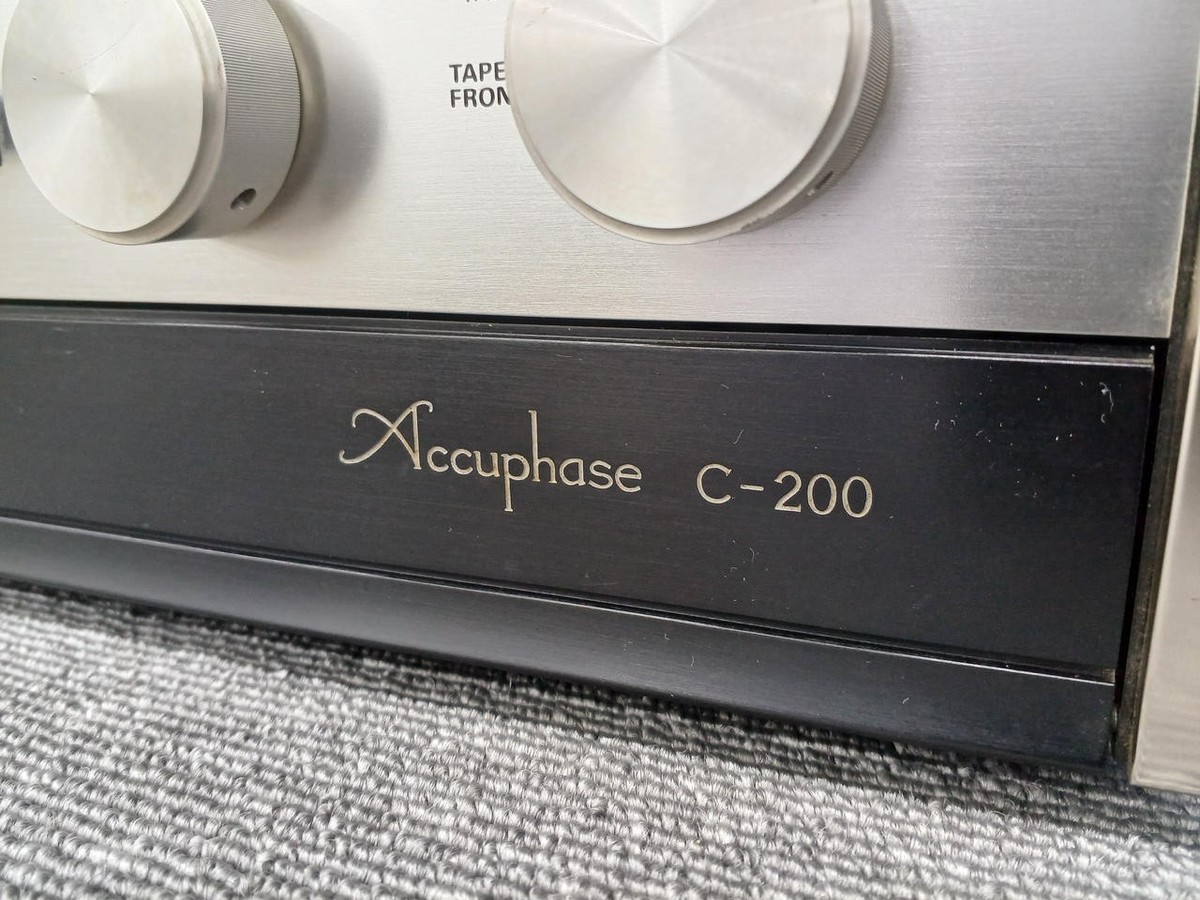 ACCUPHASE C-200 Stereo Control Amplifier PreAmplifier Preamp w