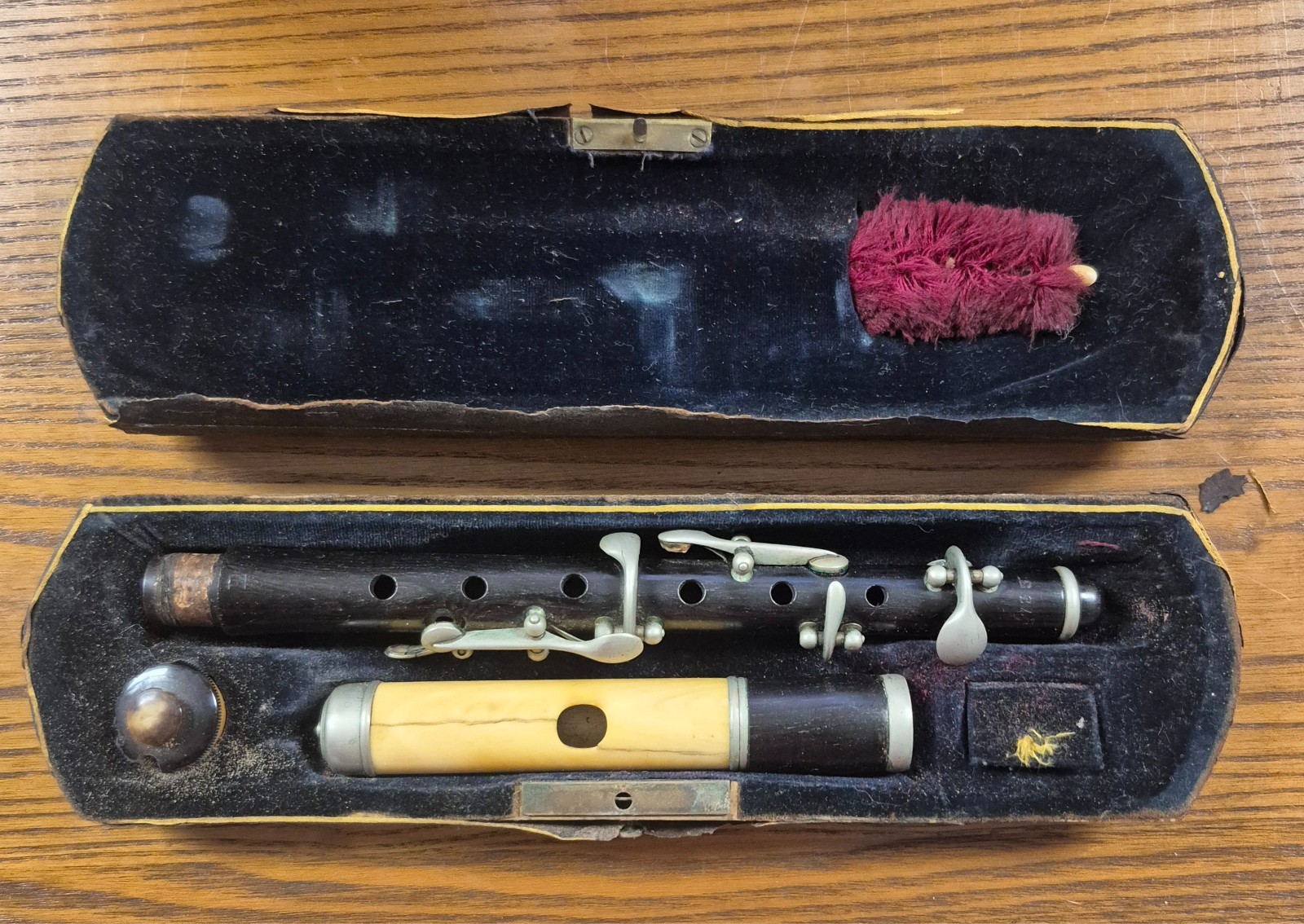 ANTIQUE VINTAGE PICCOLO FLUTE