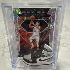 2019-20 Panini Prizm - Far Out! Giannis Antetokounmpo #9 Fast Break Shadow Box