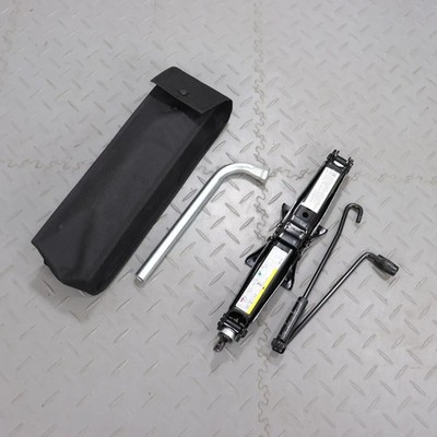 NEU VW Audi Seat Skoda Pannenwerkzeug Bordwerkzeug Wagenheber Set 3Q0011031A