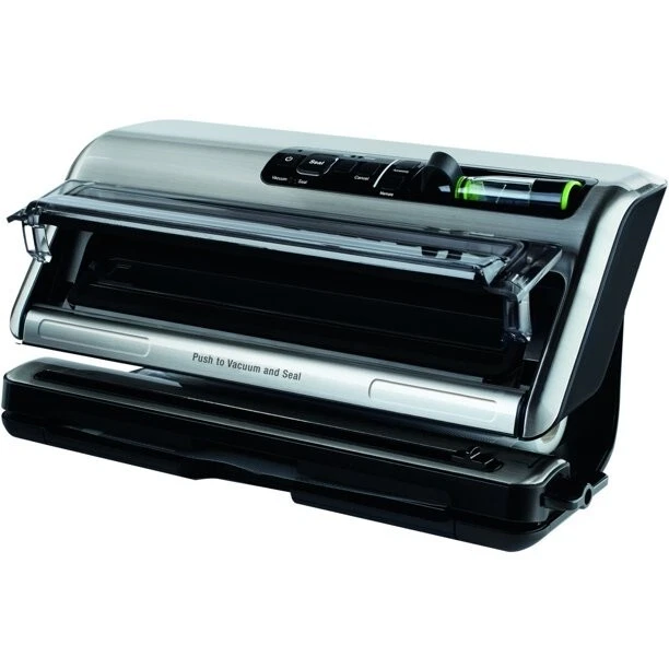 Foodsaver FM5330 2-In-1 Vacuum Sealing System Retractable Hose Auto Shut-Off