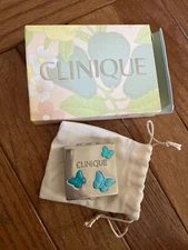 CLINIQUE Butterfly Compact Stay Matte Pressed Powder Neutral Flight of Fancy