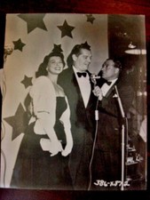 RARE OLD ORIGINAL STILL MILTON BERLE HIS WIFE AND GEORGE JESSEL 